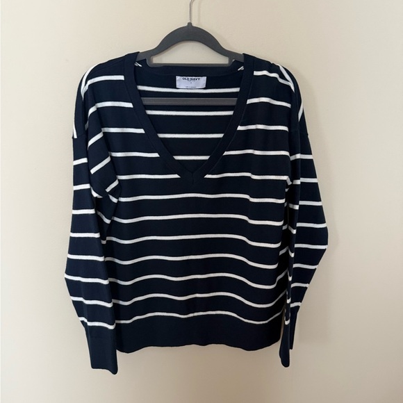 📦 3-Pack: Old Navy V-Neck Sweaters - Navy Stripe, Cream, Black - Size S - Picture 9 of 15